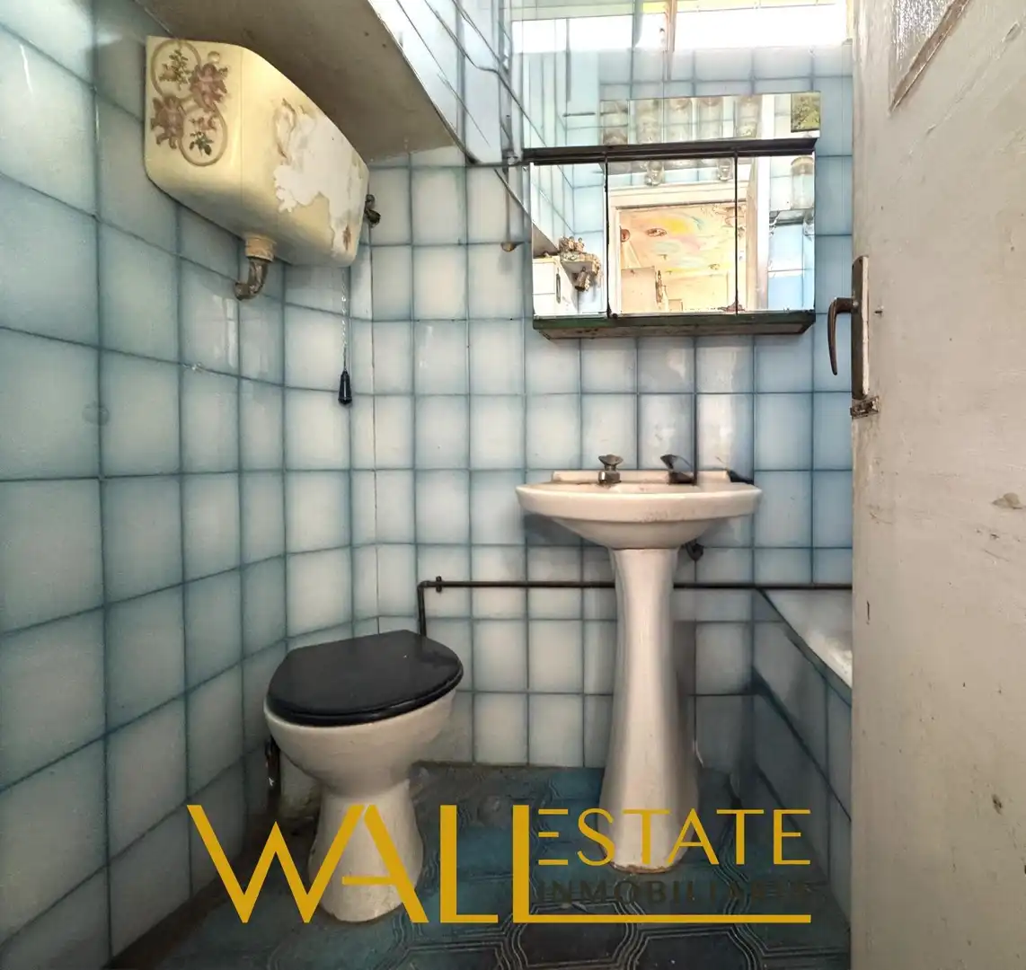 Bathroom of Flat for sale in Madrid  with Heating, Terrace and Storage room