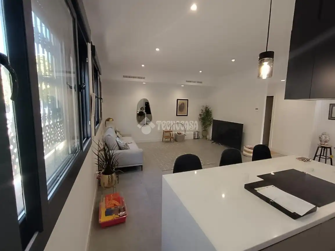 Sala de estar de Piso en venta en Sevilla con Aire acondicionado