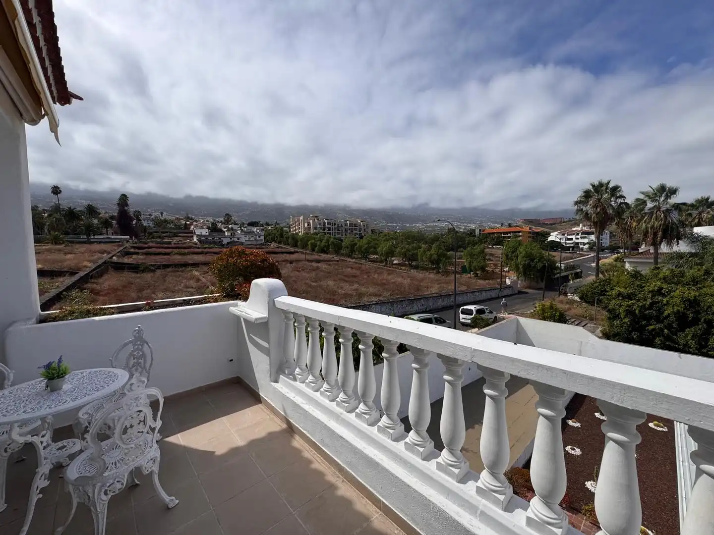 Apartment with terrace to rent in Zona Botánico