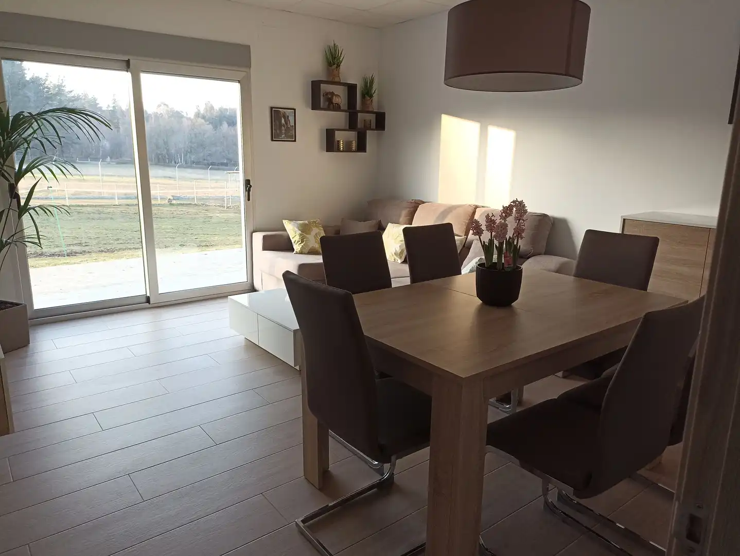 Menjador de Local en venda en Castro de Rei amb Aire condicionat