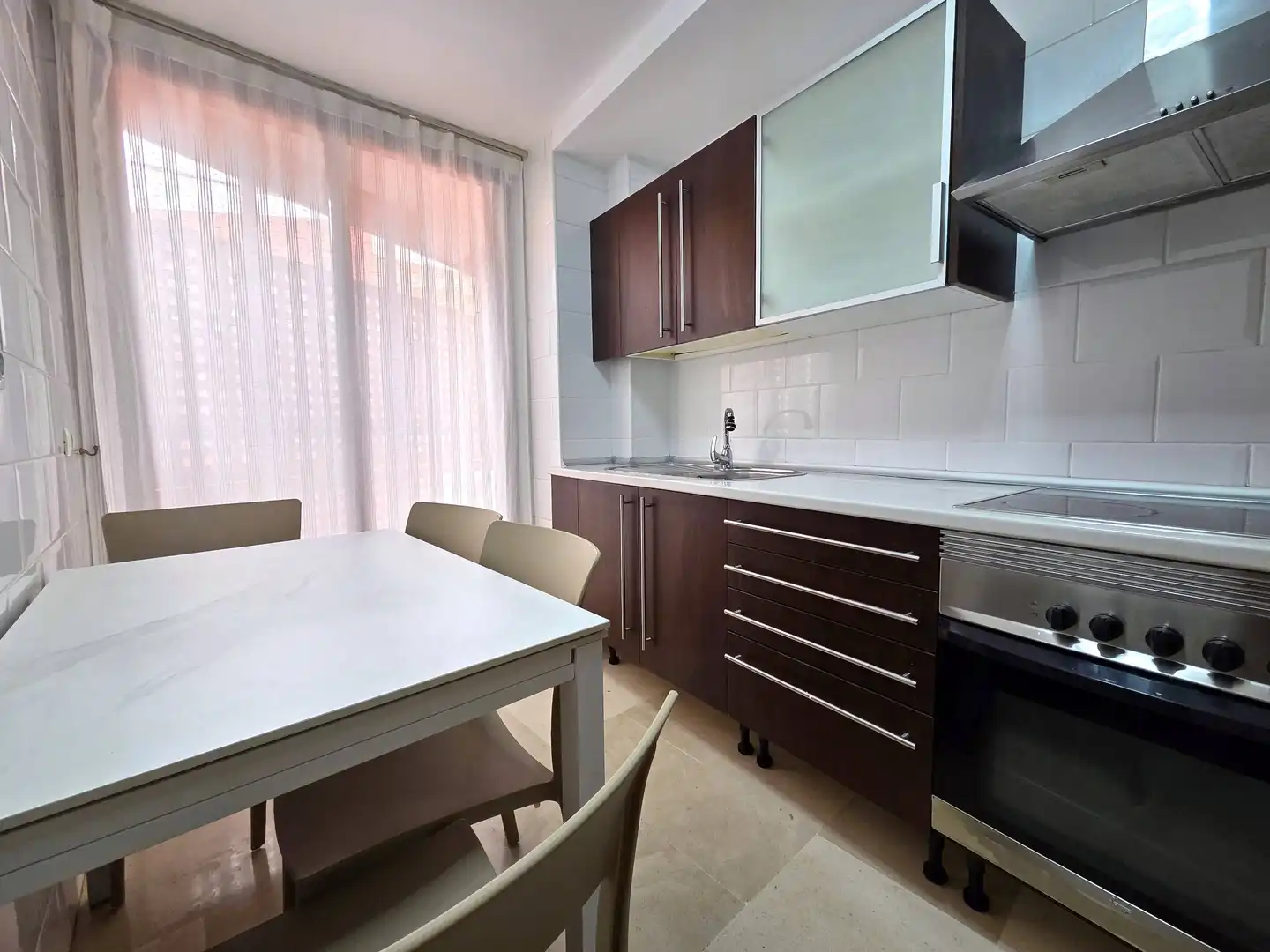 Küche von Wohnung zur Miete in Las Palmas de Gran Canaria mit Privatgarten, Abstellraum und Möbliert