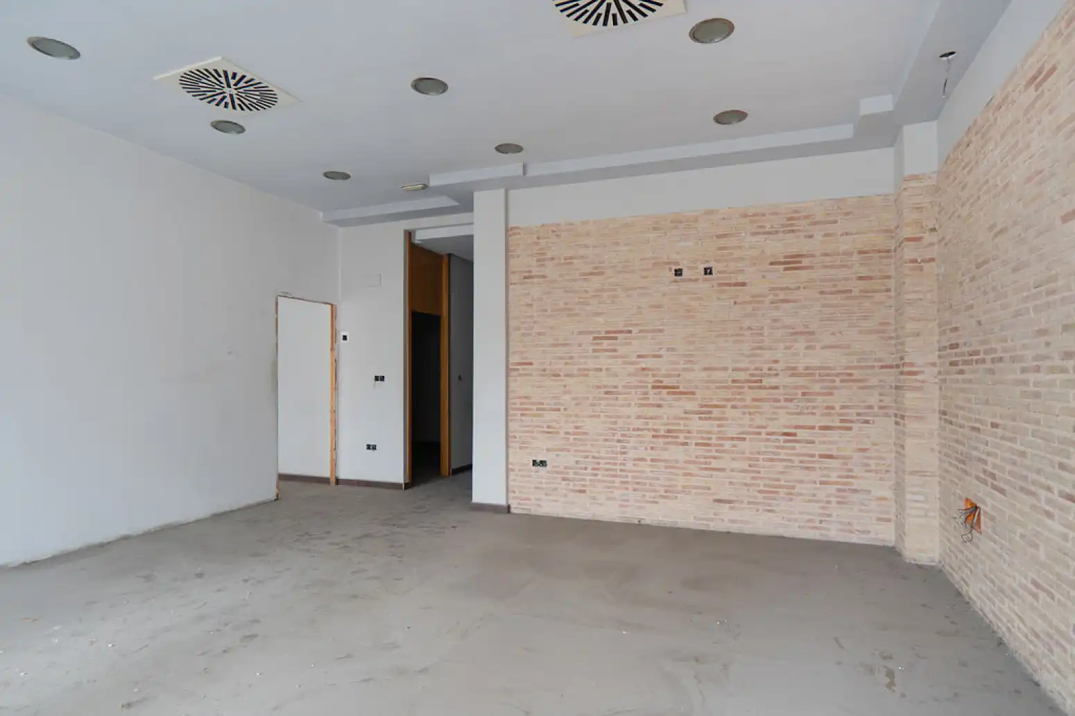 Geschaftsraum zum Verkauf in Murcia