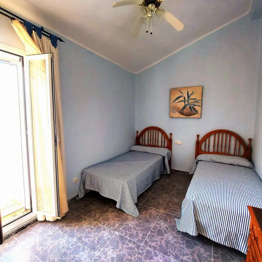 Habitación de Casa adosada en venta en Almonte con Terraza, Trastero y Balcón