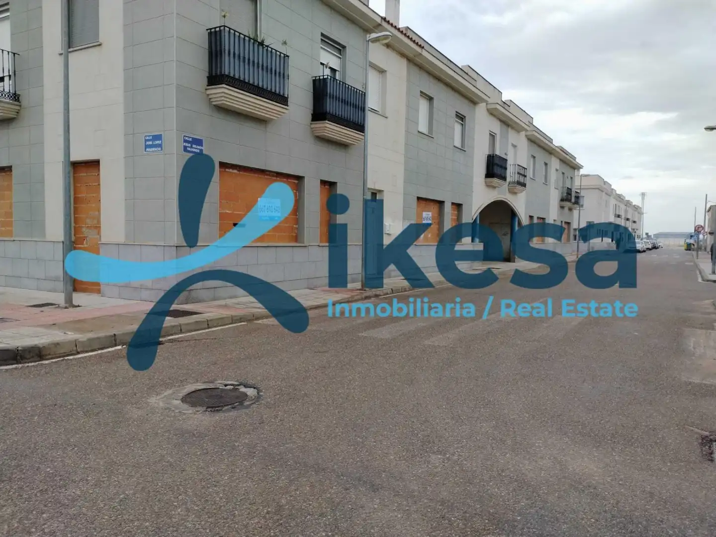 Business premises for sale in Talavera la Real, imagen 2
