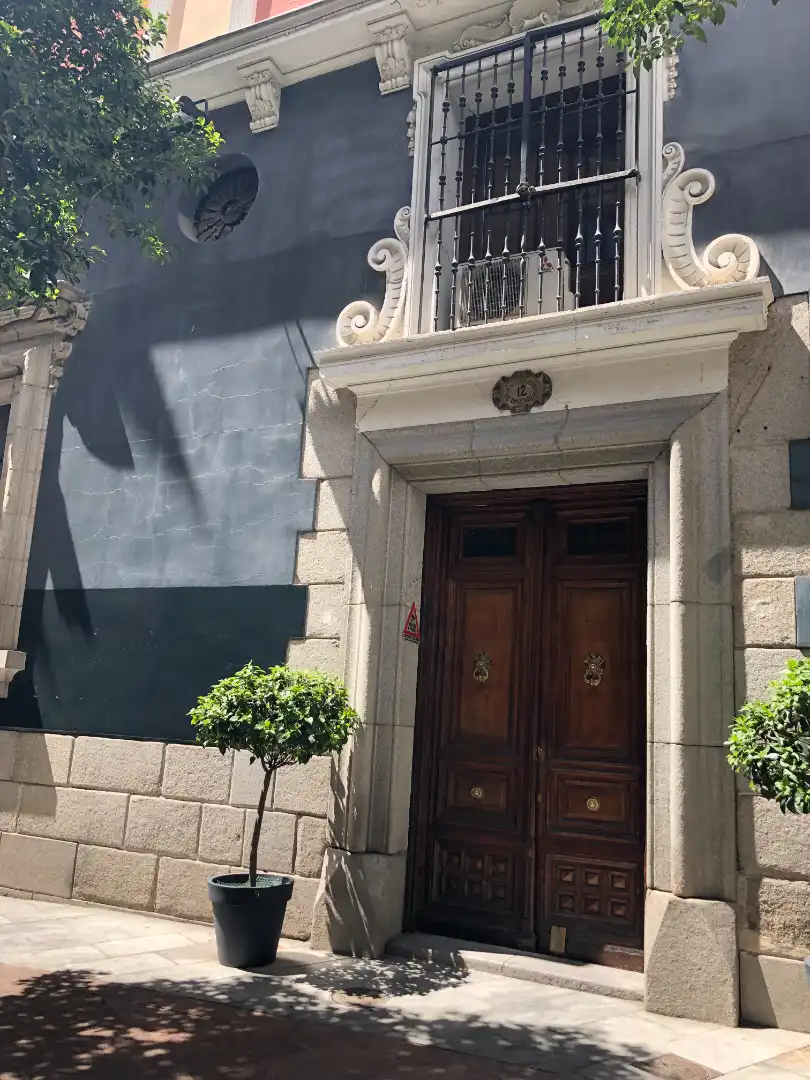 Außenansicht von Maisonette zur Miete in Madrid mit Klimaanlage, Heizung und Parkett