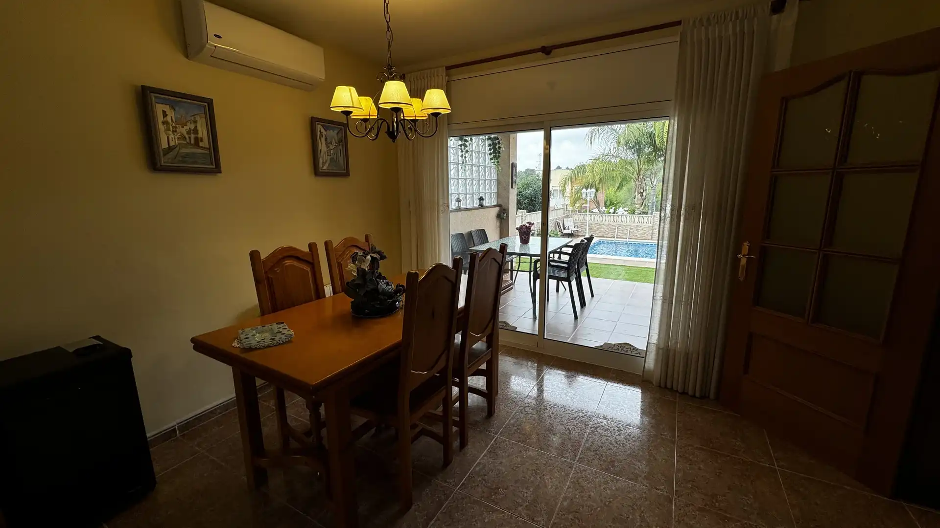Menjador de Casa o xalet en venda en Creixell amb Aire condicionat, Calefacció i Jardí privat