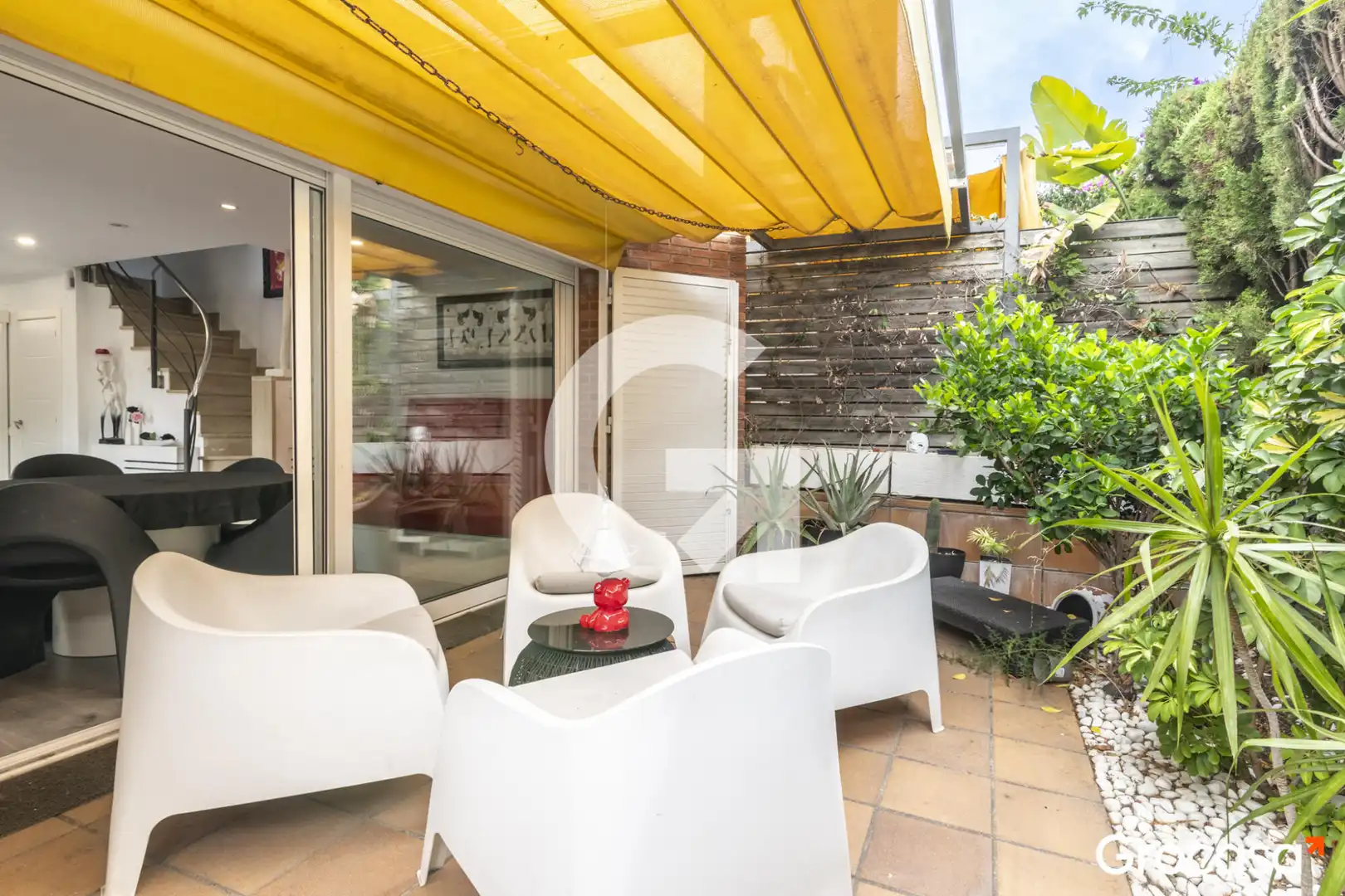 Terraza de Casa adosada en venta en Sant Joan Despí con Aire acondicionado, Calefacción y Terraza