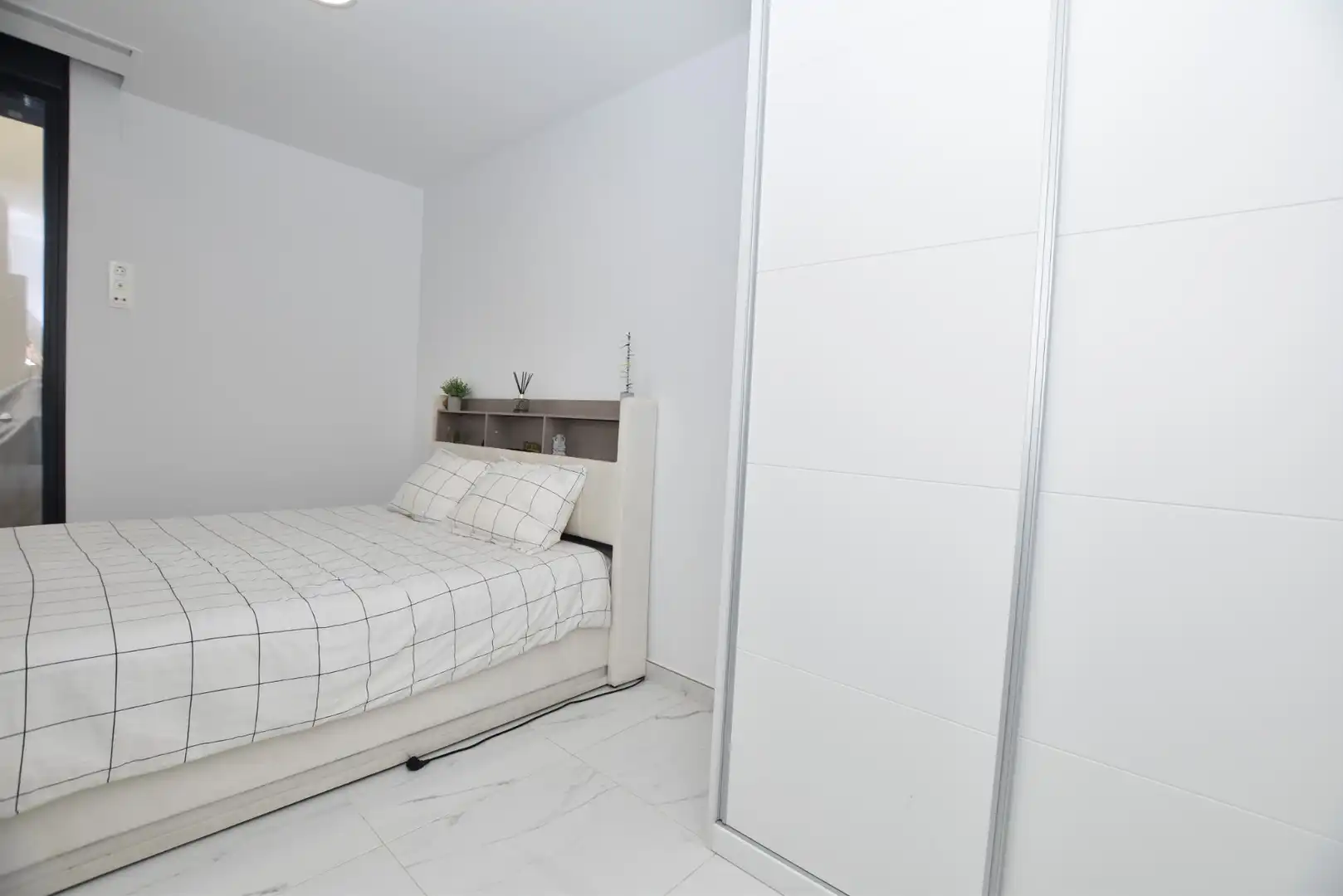 Estudio en venta en Los Montesinos