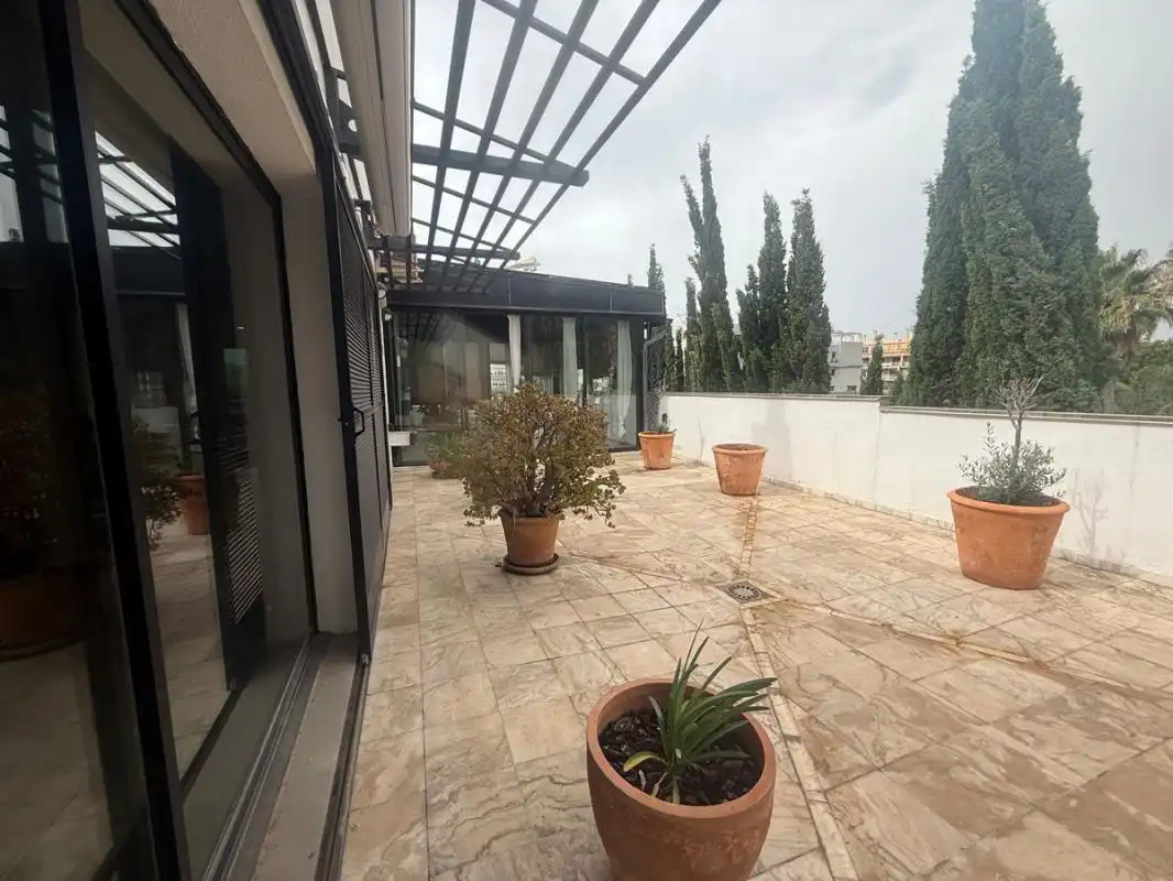 Terraza de Oficina de alquiler en Marbella con Calefacción