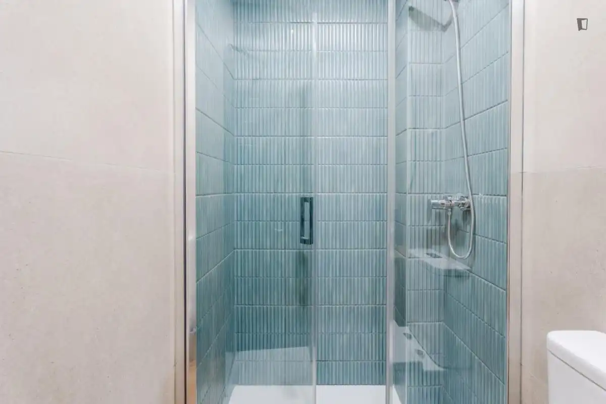 Bathroom of Study for rent in Getafe  with Air Conditioner, Heating and Furnished