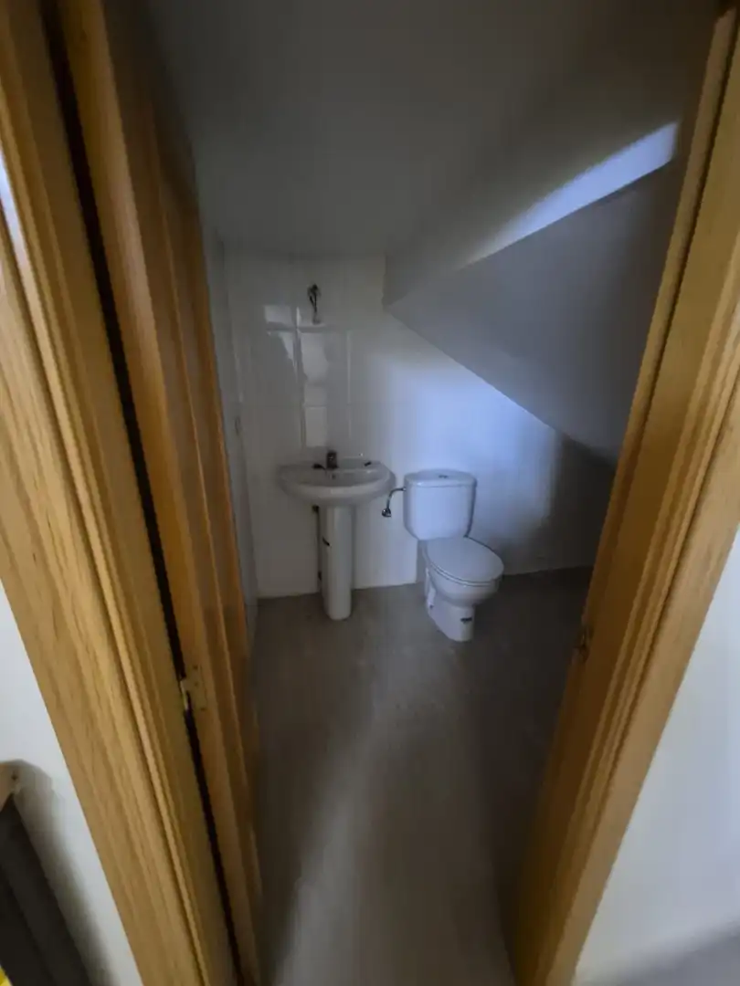 Badezimmer von Haus oder Chalet zum Verkauf in Poblete mit Heizung