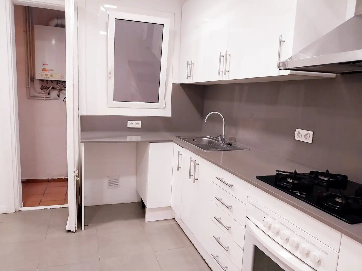 Kitchen of Flat for rent in Barcelona  with Heating, Terrace and Oven