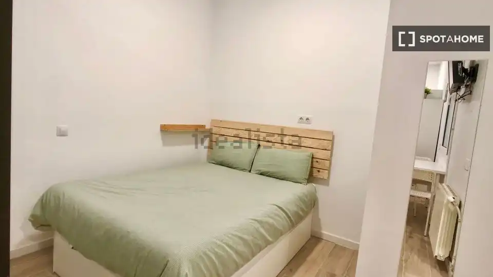 Room in Vila de Gràcia