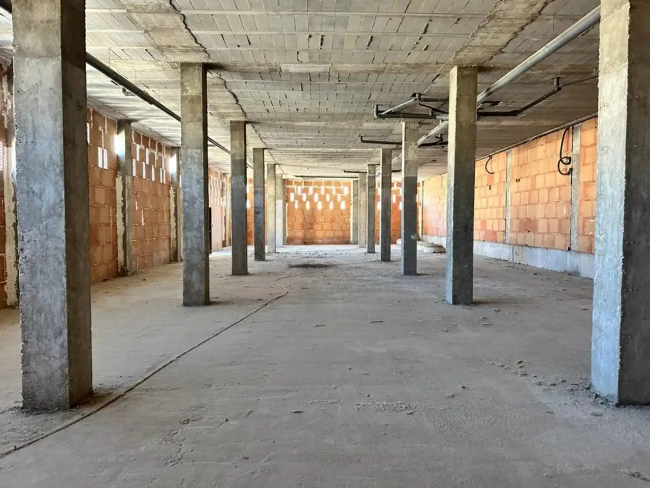 Business premises for sale in Calle Clara Campo Amor 1
