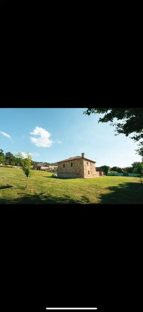 Vista exterior de Casa o xalet en venda en A Merca   amb Jardí privat, Terrassa i Moblat