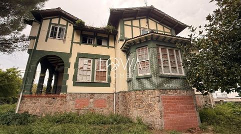 Foto 2 de Casa o xalet en venda a Santo Domingo, El Carbayedo - El Quirinal, Avilés