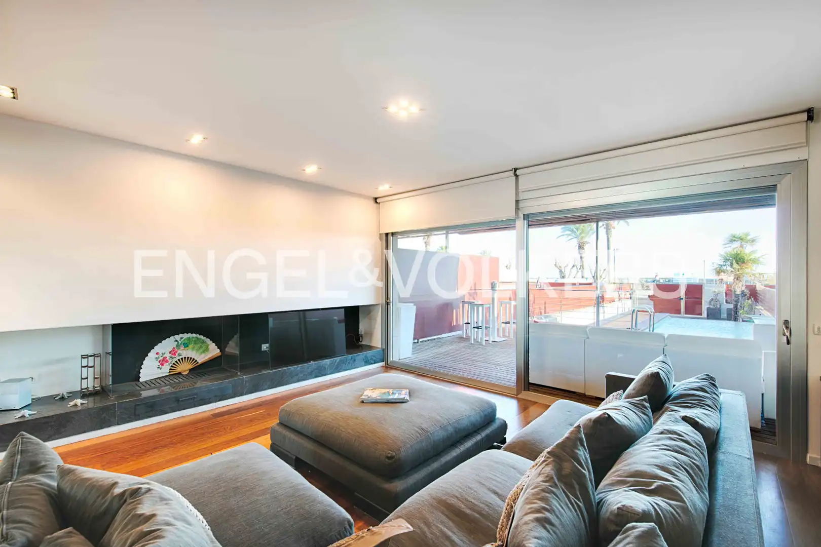 Living room of Detached homes for sale in Empuriabrava  with Air Conditioner, Terrace and Swimming Pool