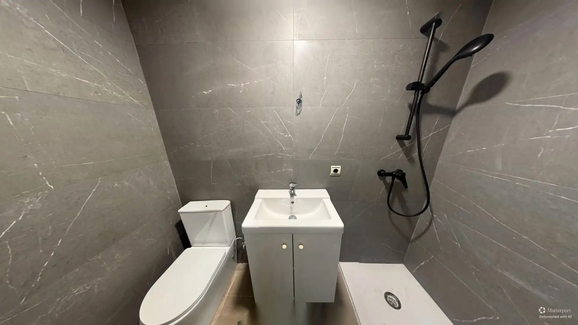 Bathroom of Flat for sale in L'Orxa / Lorcha  with Oven, Washing machine and Microwave