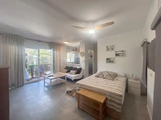 Apartament amb terrassa en venda a Cala Blanca, imagen 4