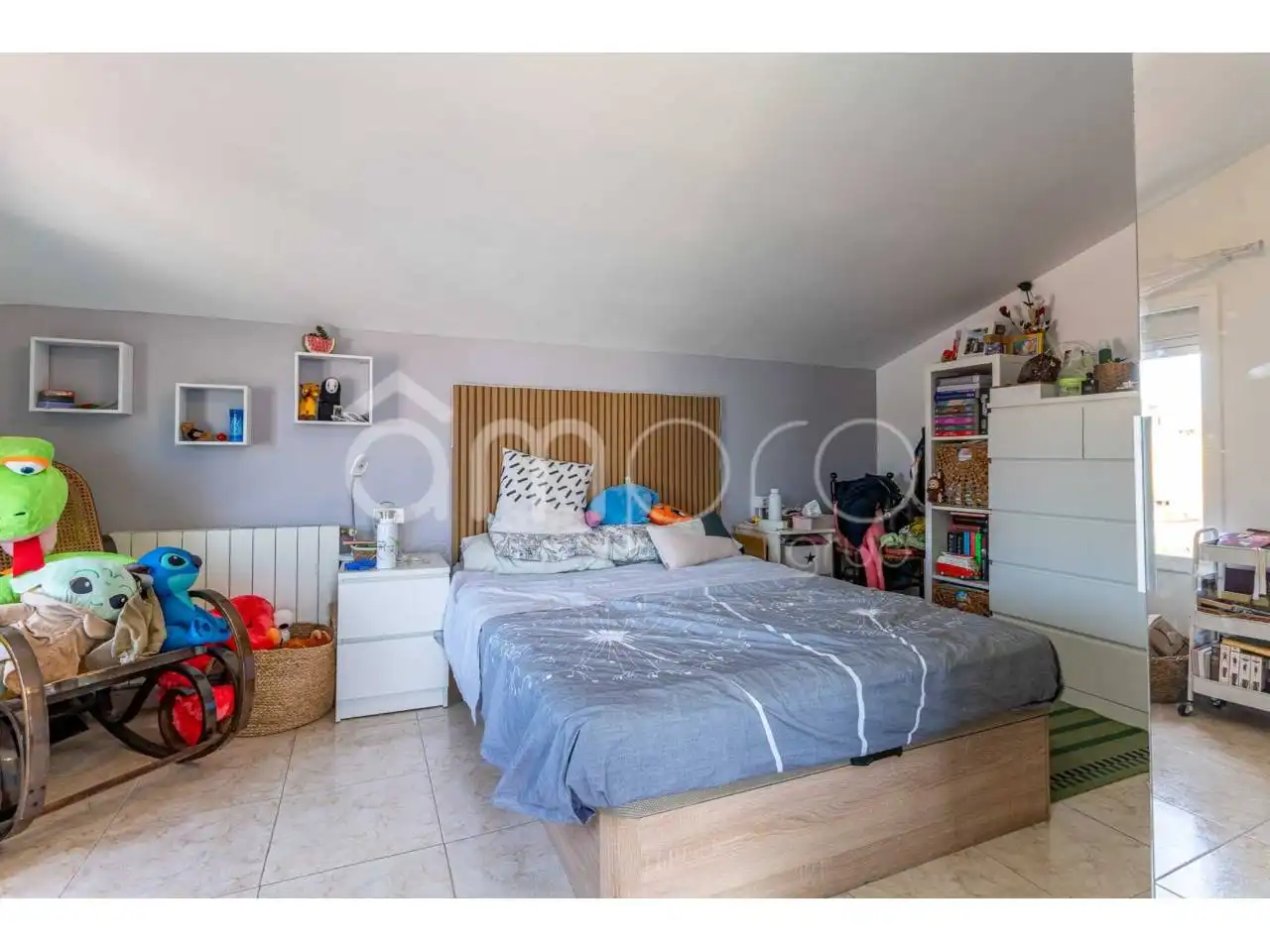 Habitación de Dúplex en venta en Vilanova i la Geltrú con Terraza, Balcón y Alarma