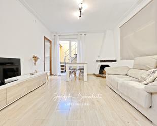 Living room of Flat for sale in Gavà  with Heating, Parquet flooring and Terrace