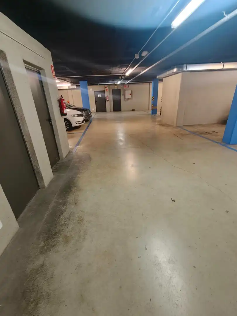 Einzelparkplatz zum Verkauf in Carrer de Benet de Moxó, imagen 10