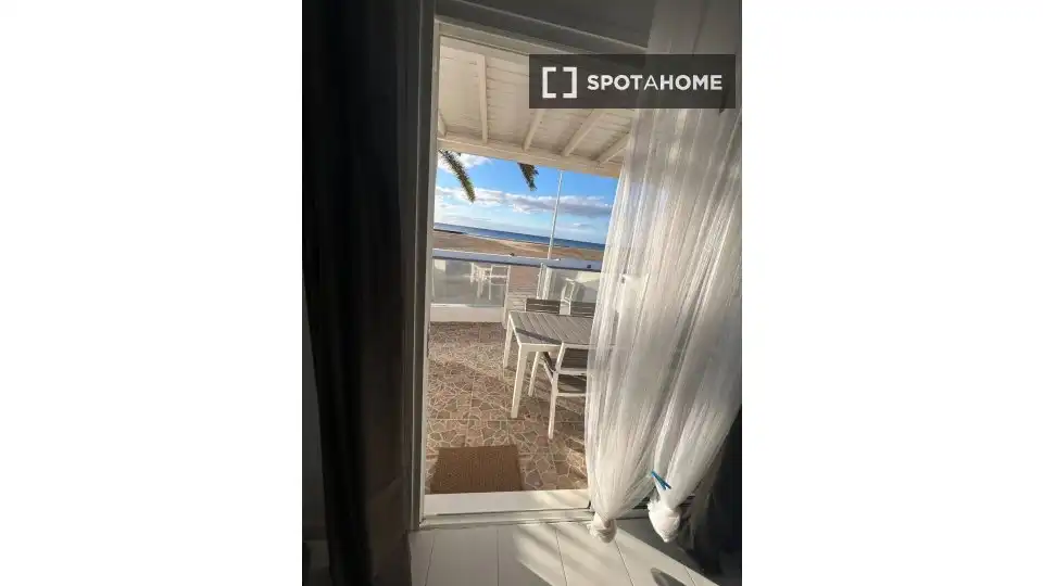 Terraza de Apartamento para compartir en San Bartolomé con Aire acondicionado, Terraza y Amueblado