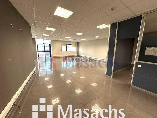 Oficina en Alquiler en Can Rosés