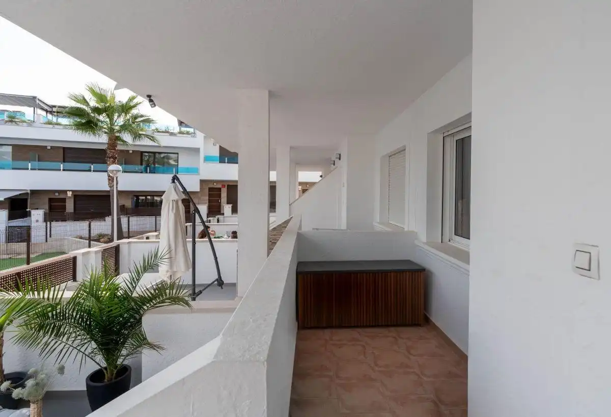 Casa aparellada amb terrassa en venda a Calle Teide, imagen 25