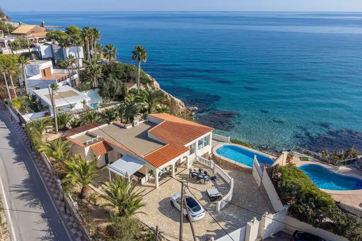 Exterior view of Houses for rent in El Campello  with Terrace, Swimming Pool and Furnished