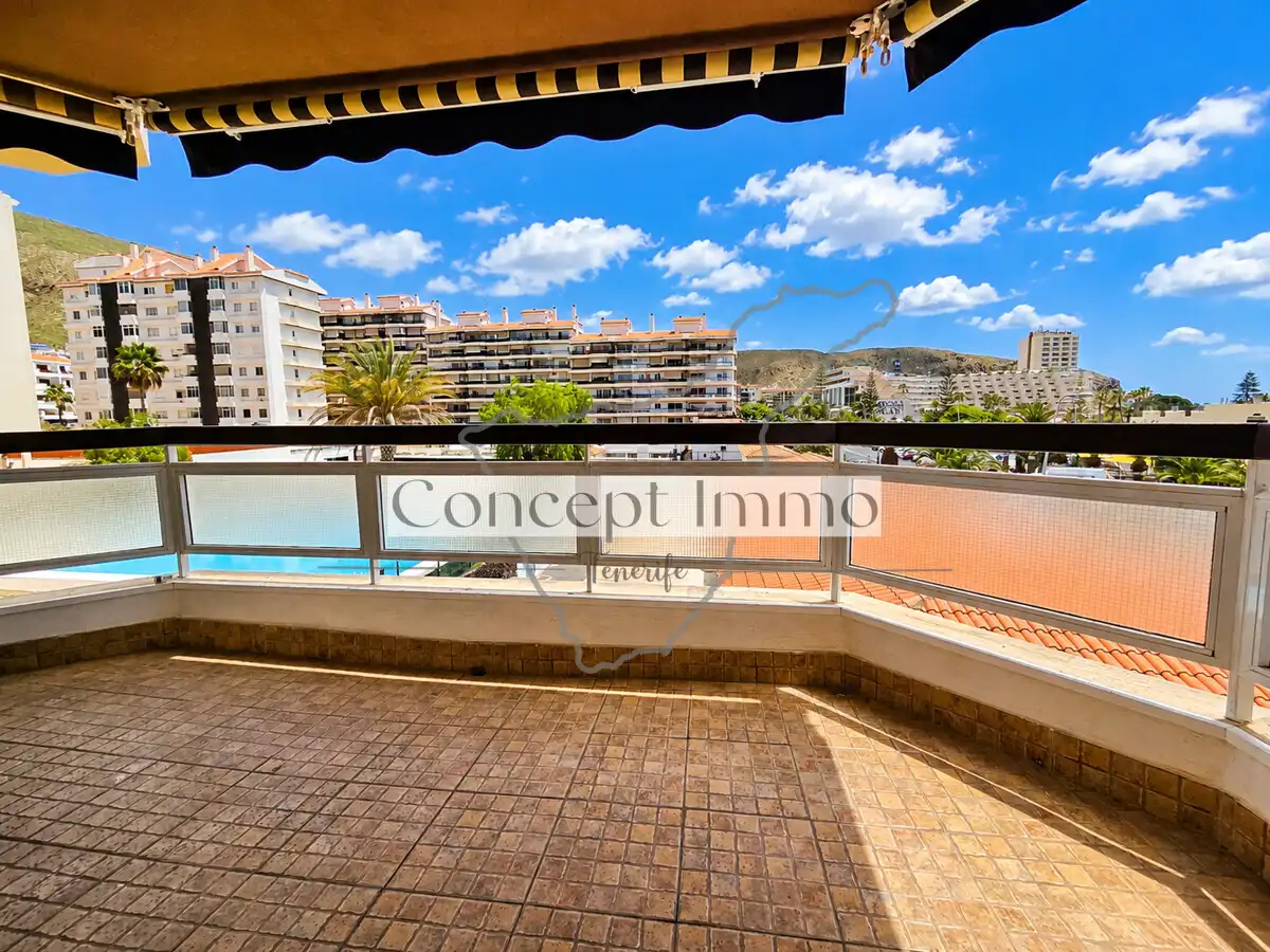 Terraza de Piso en venta en Arona con Terraza, Alarma y Piscina comunitaria