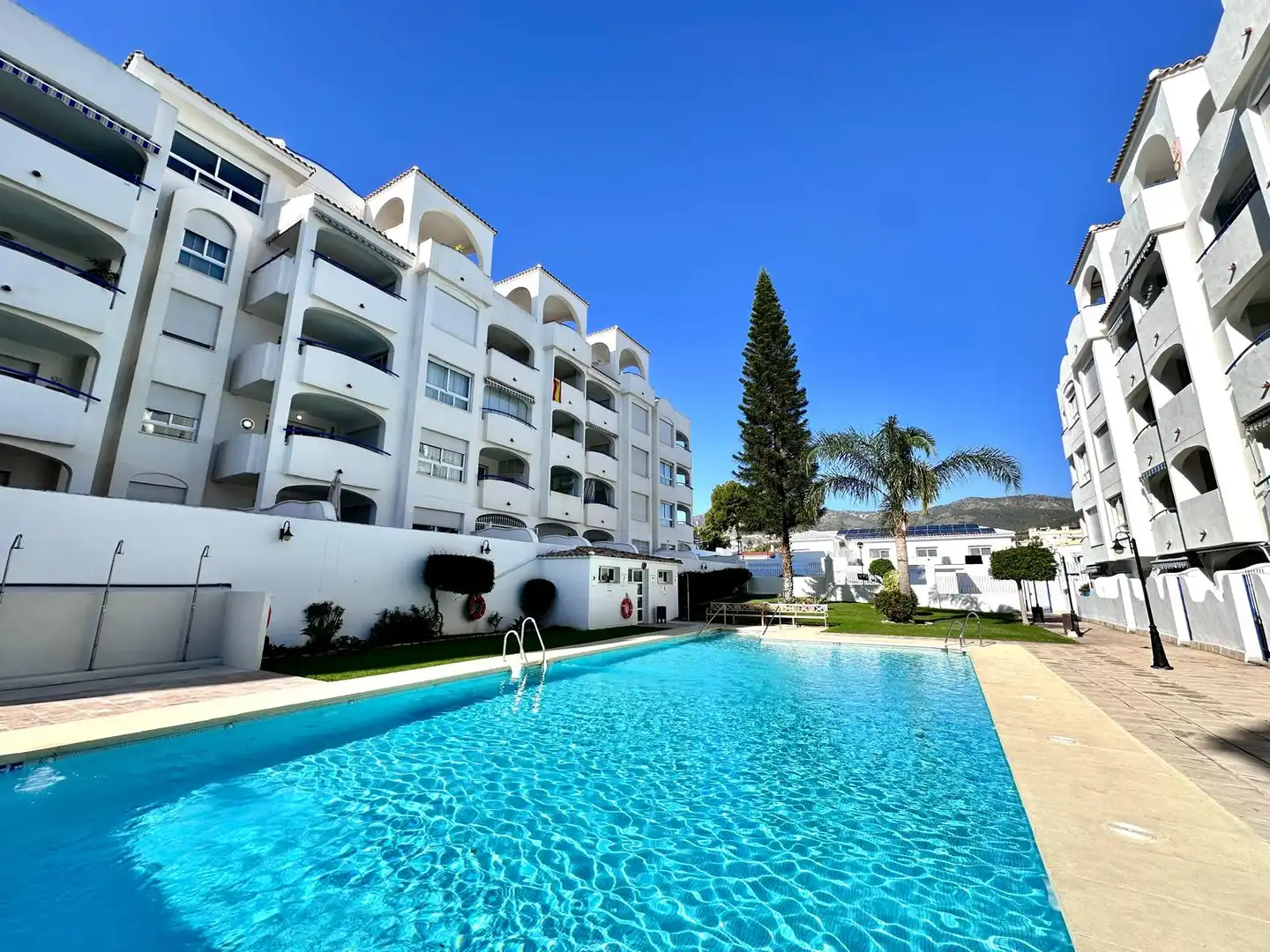 Swimming pool of Flat for sale in Benalmádena  with Air Conditioner, Terrace and Furnished