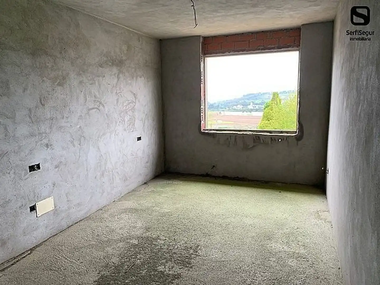 Dormitori de Casa o xalet en venda en Arteixo amb Jardí privat i Terrassa