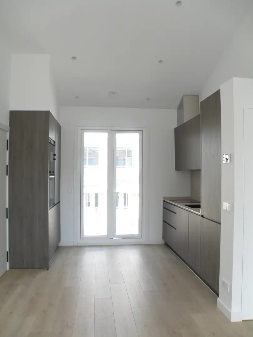 Küche von Dachboden zur Miete in Vigo  mit Heizung, Terrasse und Ofen