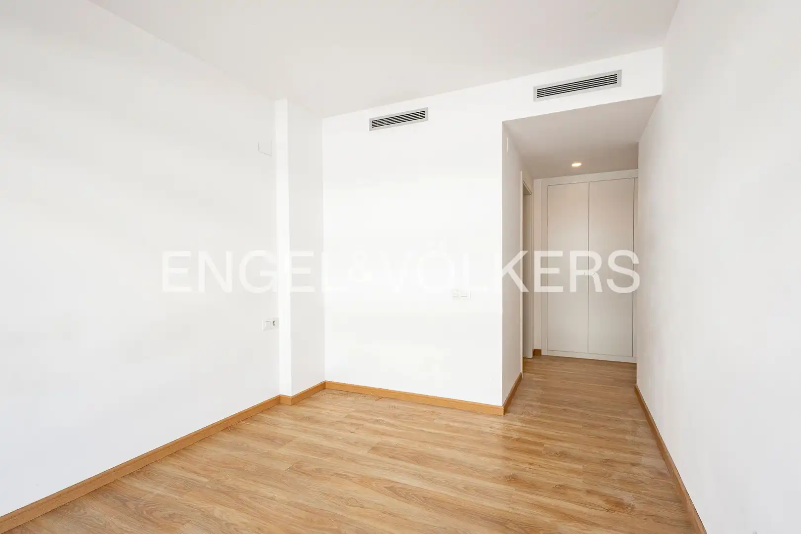Piso en venta en Sant Just Desvern con Aire acondicionado, Calefacción y Jardín privado