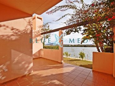 Apartament amb piscina en venda a Paseo Isla