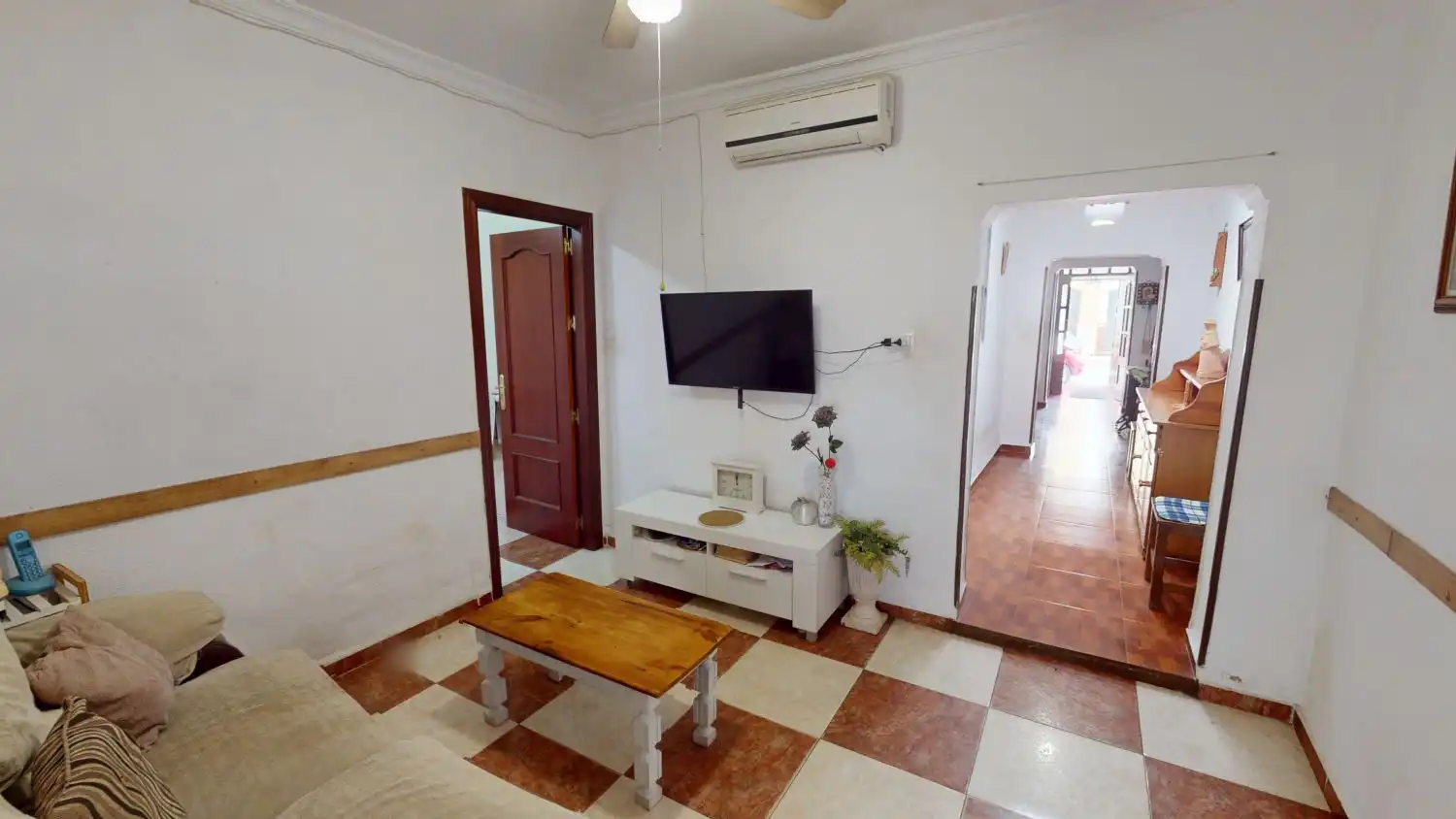 Sala d'estar de Casa o xalet en venda en Alcalá de Guadaira