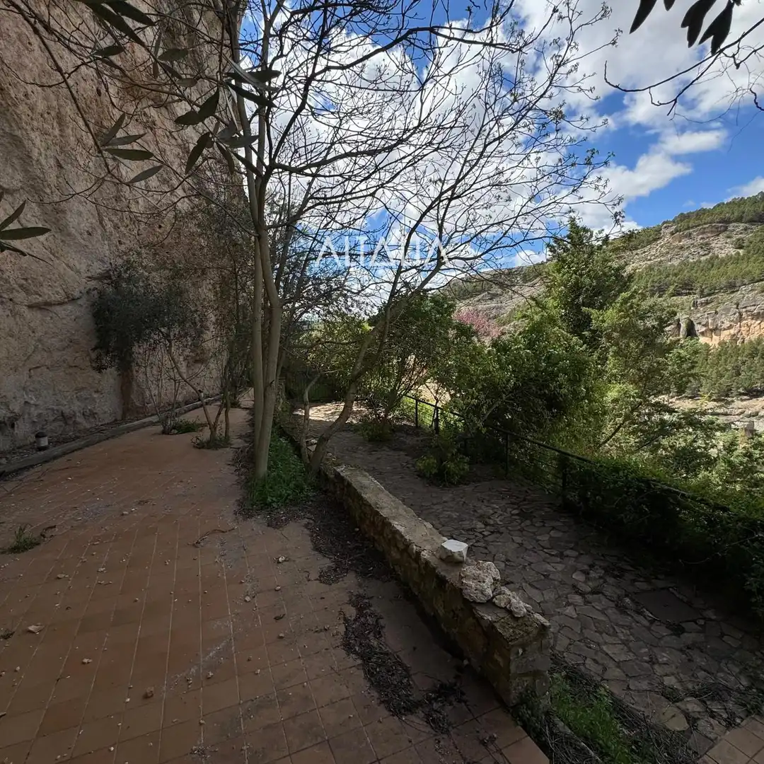 Garden of Buildings for sale in Cuenca