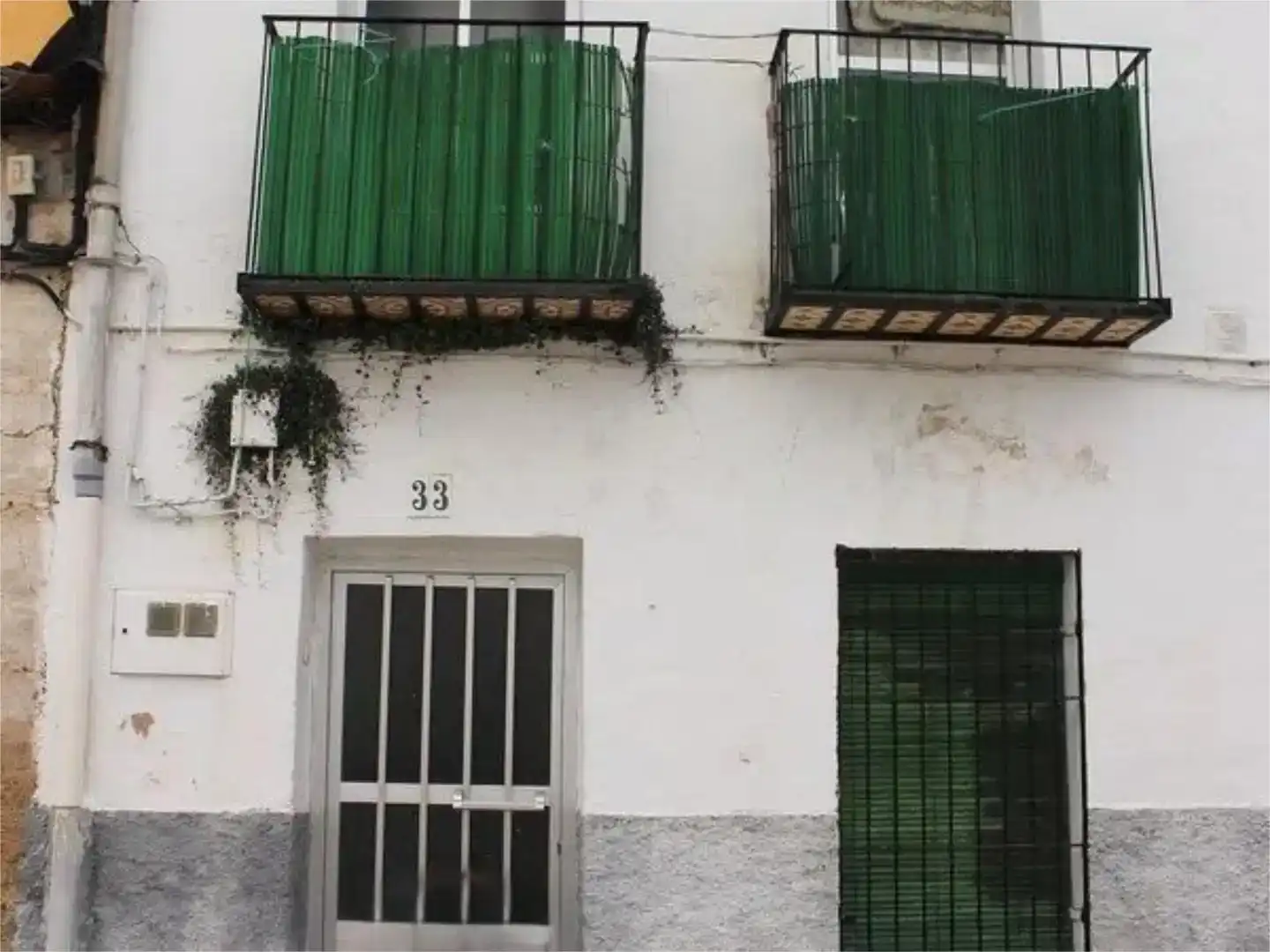 Vista exterior de Casa adosada en venda en Santa Cruz de Paniagua amb Balcó
