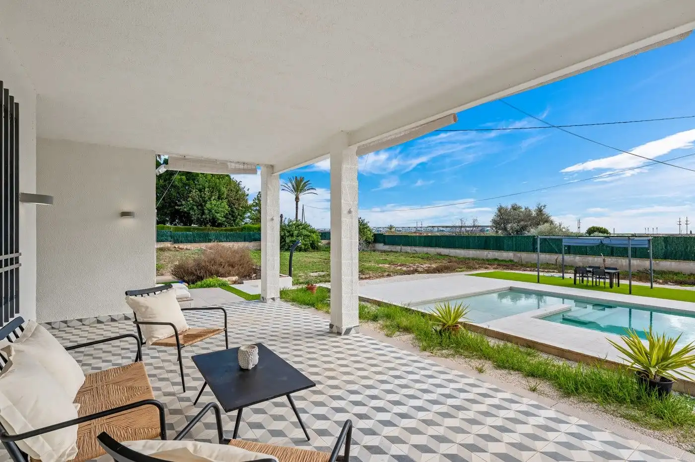 Terrassa de Casa o xalet en venda en Elche / Elx amb Jardí privat, Terrassa i Piscina