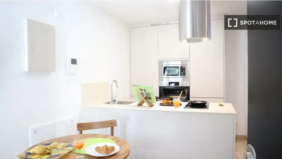 Room in Arenales - Lugo - Avda. Marítima