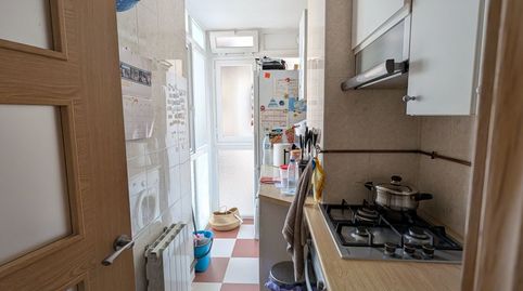 Foto 3 de Piso en venta en Apóstol Santiago, Madrid Capital