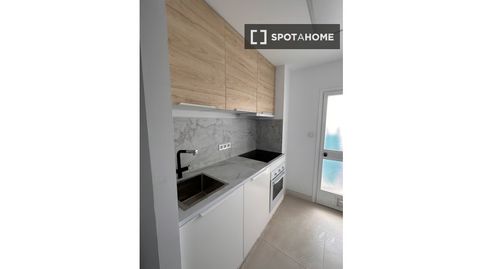 Photo 3 of Room in Puerta Bonita, Madrid Capital