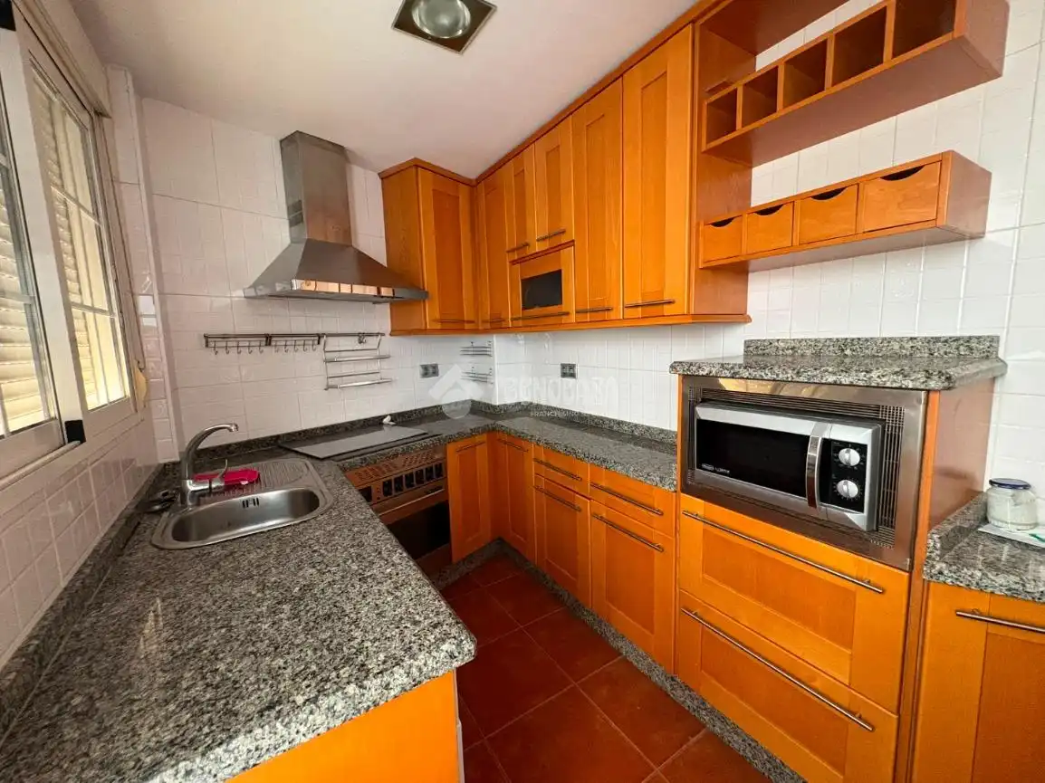 Cuina de Pis en venda en Jaén amb Aire condicionat i Terrassa