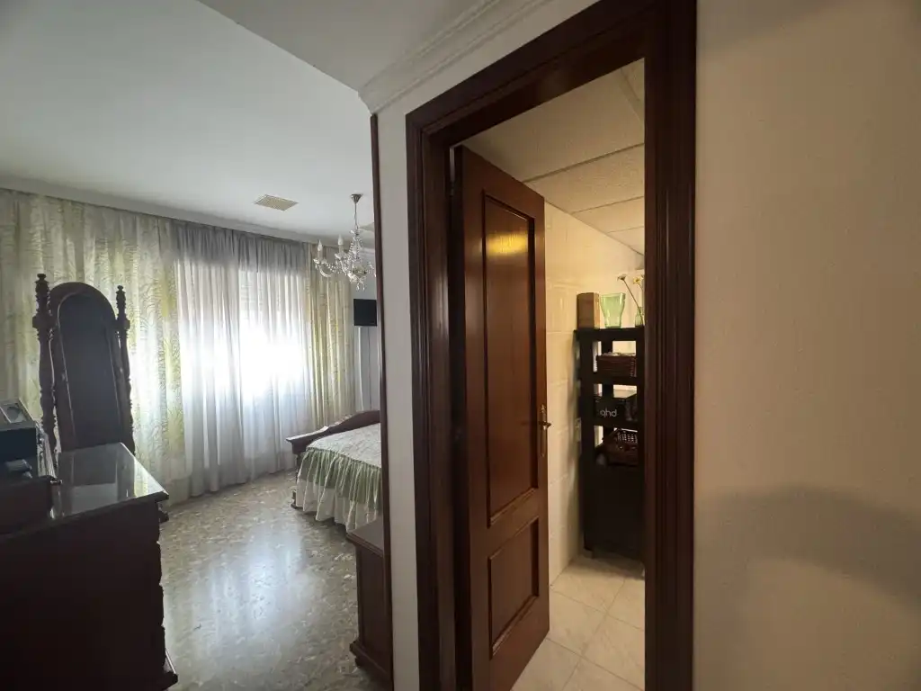 Schlafzimmer von Haus oder Chalet zum Verkauf in Algeciras mit Ofen und Waschmaschine