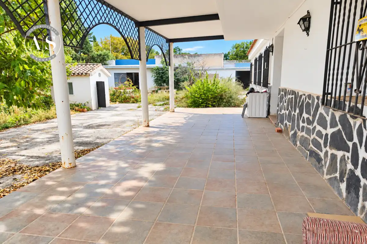 House with pool for sale in Moraleda de Zafayona