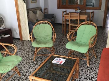 Piso con balcón en venta en Carrer Caravel-les
