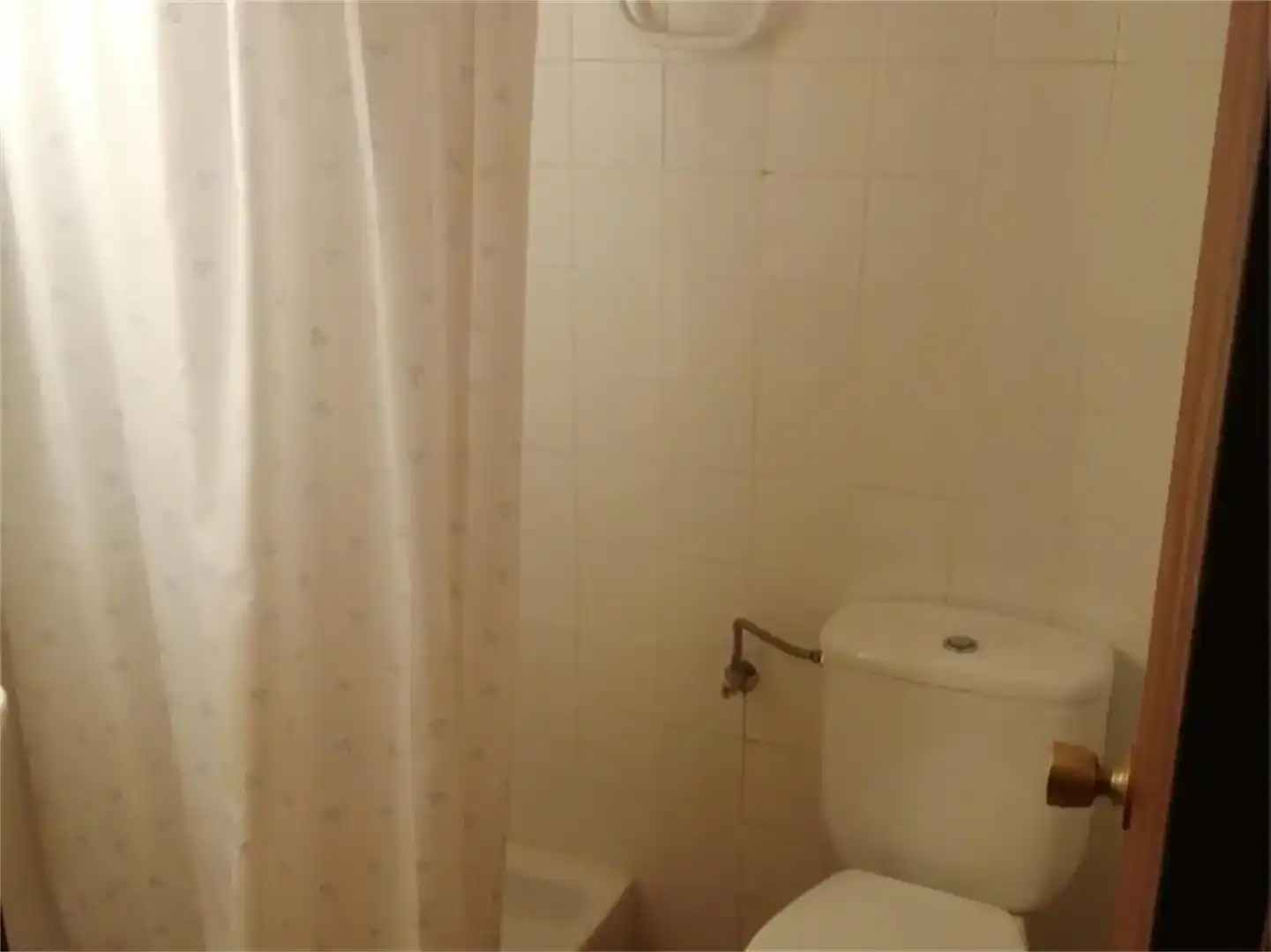 Baño de Casa adosada en venta en Almazán, Soria