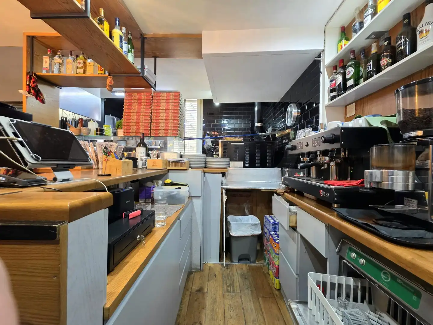 Kitchen of Commercial properties for rent in Sant Martí
