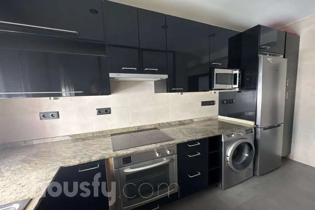 Kitchen of Flat for rent in Madrid  with Air Conditioner, Heating and Parquet flooring